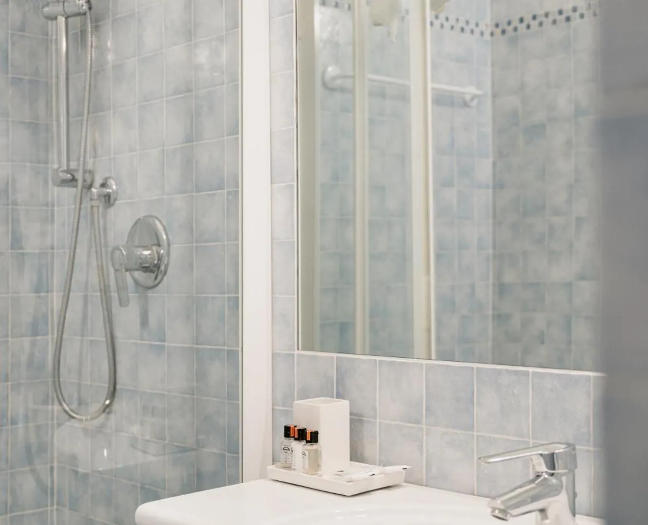 Villa Telli Garda  Guest house